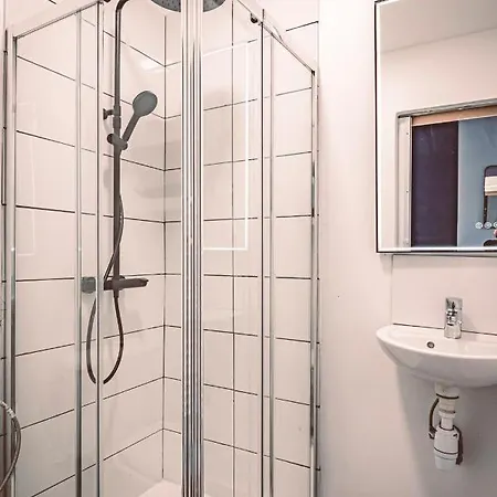 Apartament La - Paisible Et A Deux Pas De La Gare