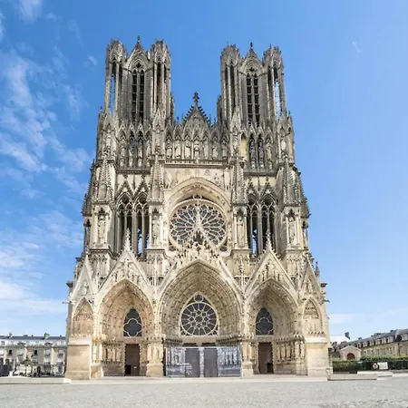 Appartement La - Paisible Et à Deux Pas De La Gare *